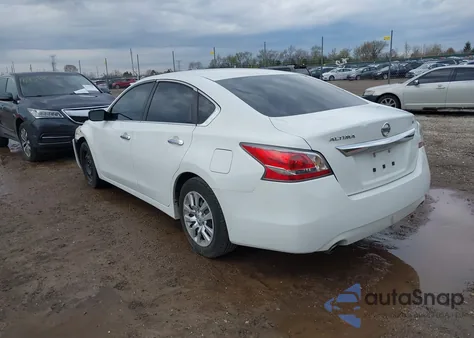 2015 Nissan Altima 2.5/2.5 S/2.5 Sl/2.5 Sv из США, поврежденный, VIN 1N4AL3AP2FC253830